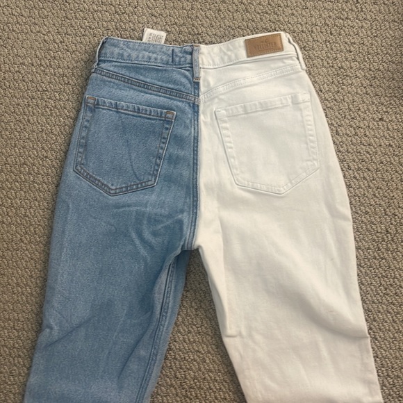 split color hollister mom jeans - Picture 3 of 4